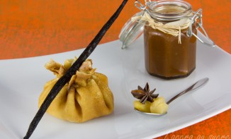 Aumônière de crêpes, compotée pommes poires et caramel au beurre salé