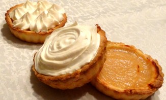 Tartelettes aux pommes meringuées