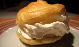 Choux chantilly