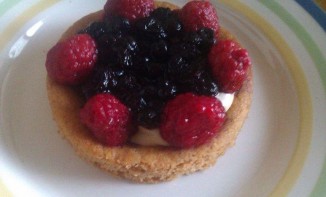 Tartelettes framboises et myrtilles sur sablé breton