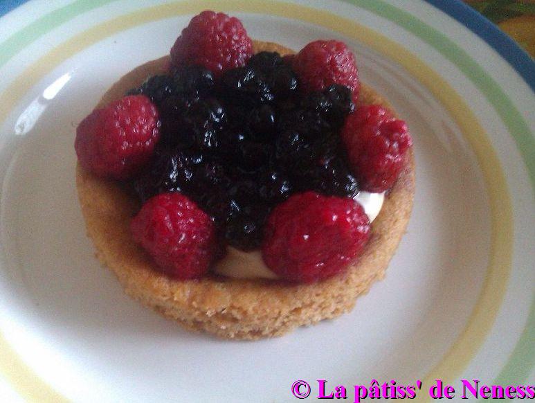 Tartelettes framboises et myrtilles sur sablé breton