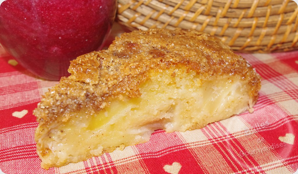 Gâteau aux pommes en habit croustillant