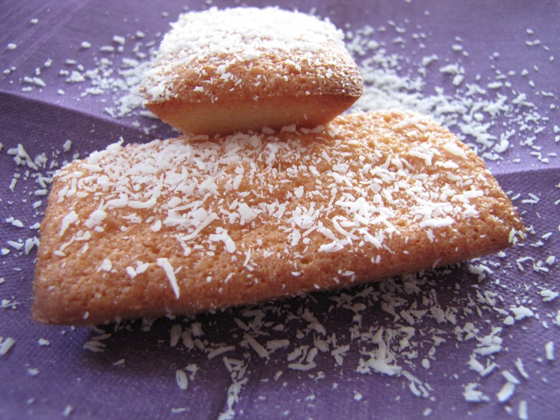 Financiers à la noix de coco