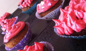 Cupcakes aux fraises et au chocolat blanc