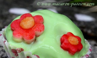 Cupcakes de printemps : fraise, verveine et chocolat blanc