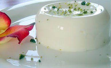 Panna cotta à la rose