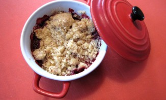 Crumble au mures et au framboises