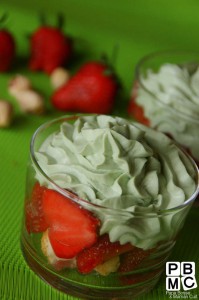 Verrines de Fraises à la Chantilly de Pistache