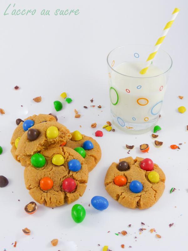 Cookies aux M&M's et au beurre de cacahuètes