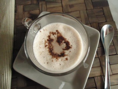 Cake au yaourt et son chocolat chaud maison