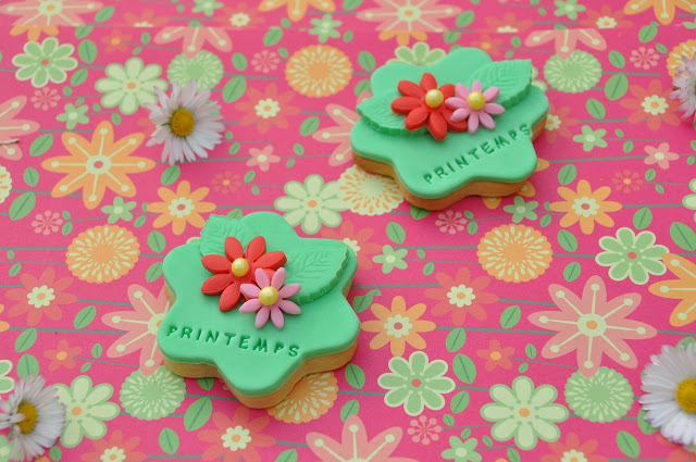 petits biscuits à la vanille et pâte à sucre