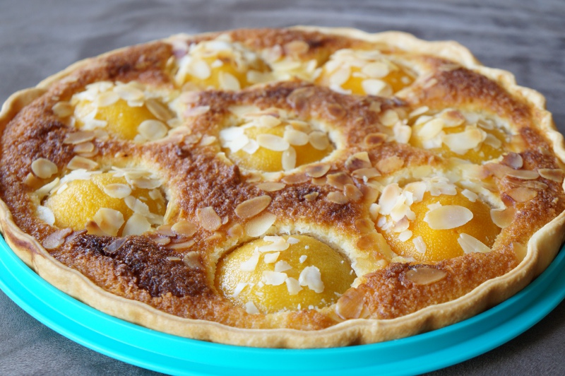 Tarte aux pêches et noix de coco
