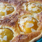 Tarte pêches et noix de coco