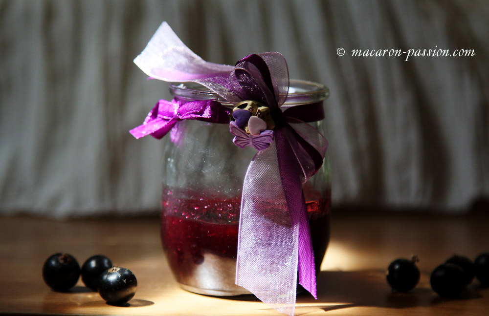 Confiture cassis, pêche, pomme