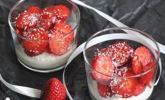 Verrines fraises noix de coco