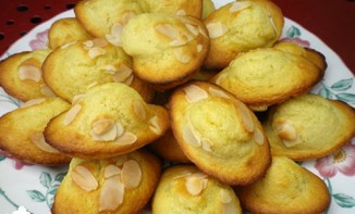 Madeleines aux amandes