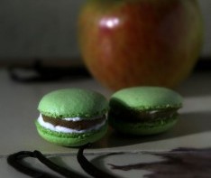 Macarons pomme caramélisée au beurre et vanille