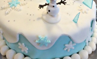 Gateau Reine Des Neiges Recette D Anniversaire Cakesandsweets Fr