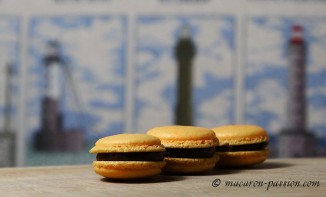 Macarons caramel beurre salé et chocolat