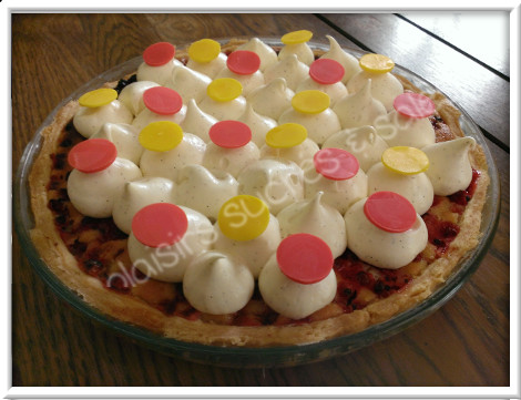 Tarte aux groseilles amandes Chantilly au chocolat blanc