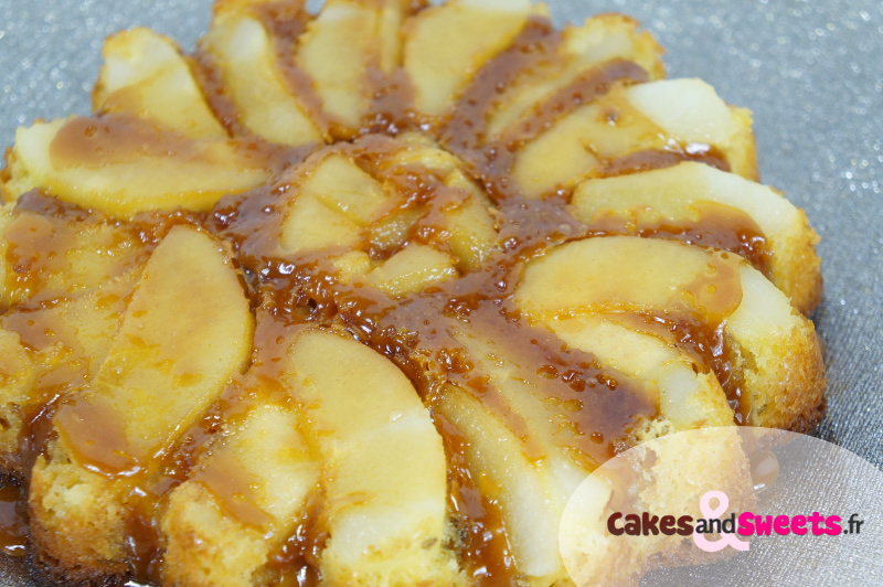 Gâteau renversé aux poires et épices
