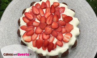 Gâteau Fraises et Chocolat Blanc