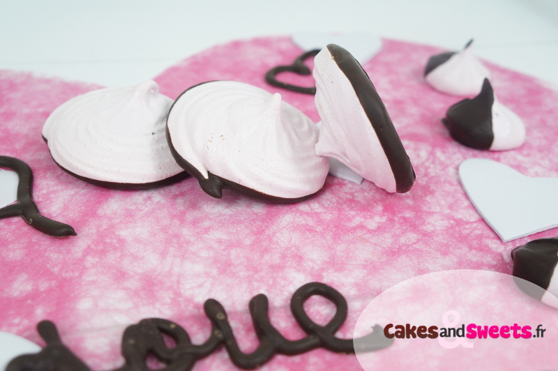 Meringues Roses au Chocolat