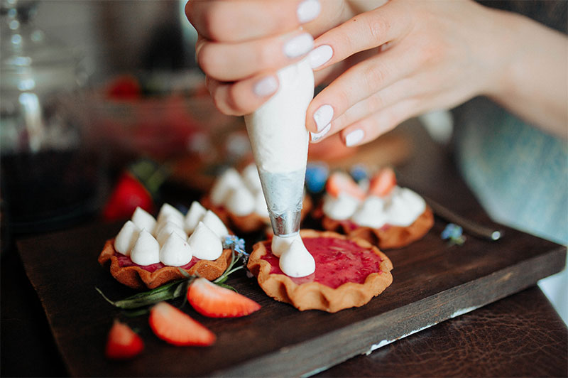 Comment le robot pâtissier nous permet-il de réaliser nos desserts préférés ?