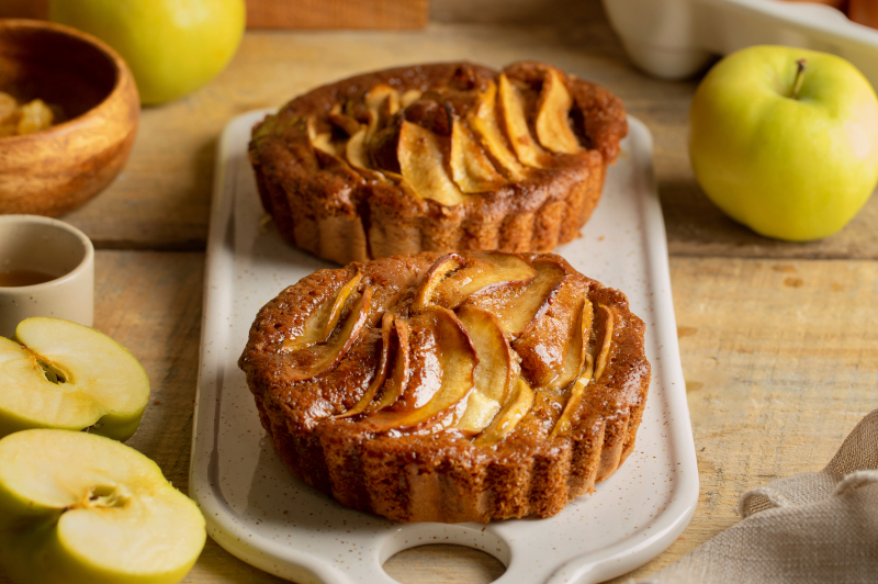 Tartelettes sucrées au fromage et pommes caramélisées